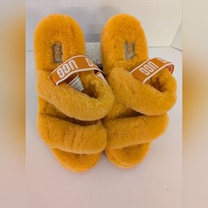 UGG Slippers  Vibrant Orange Fluffy  Size 9